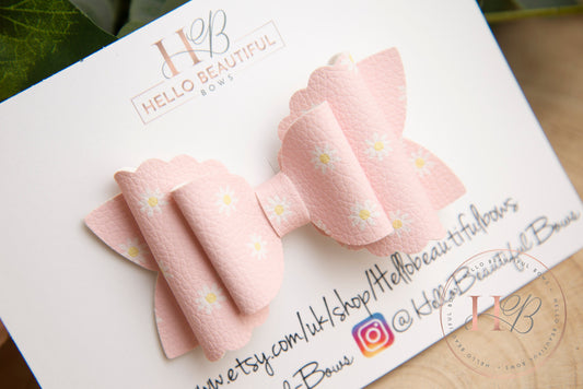 pink daisy hair bow, summer hair bows, daisy hair bow, floral hair bow, girls headbands, girls hair bow, baby hair bow, baby headband