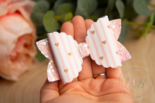 Girls hair bow, hair bows, hair clips, girls party hair bow, baby bow baby headband girls headband, love heart hair bow,